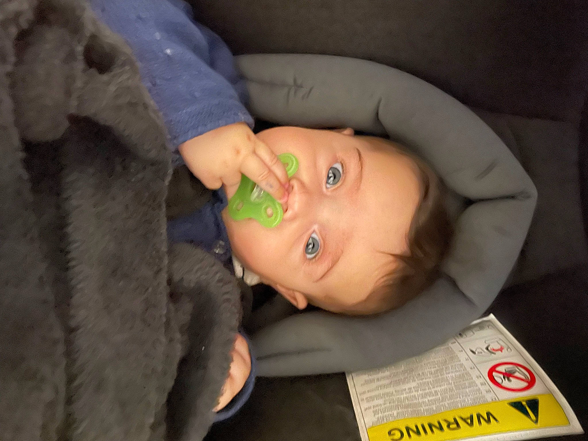 Nala a rejoint le concours — aidez-le/la à gagner de superbes lots ! baby, baby_products, baby_toddler_clothing, cheek, child, comfort, ear, eye, face, fun, hair, happy, head, iris, lip, nose, person, sitting, smile, toddler