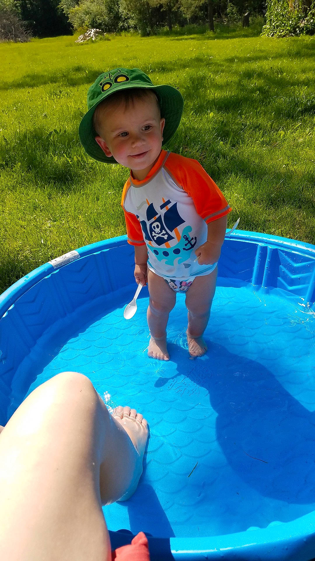 Jayse is registered to the contest to win money with this photo: child, fun, leisure, play, swimming_pool, toddler, vacation