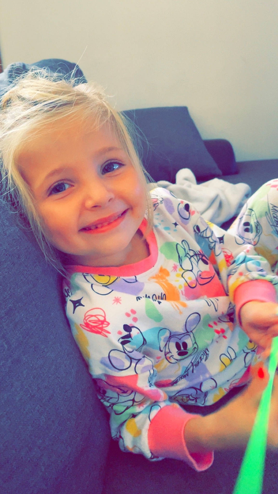 Elena a rejoint le concours — aidez-le/la à gagner de superbes lots ! baby_toddler_clothing, cheek, child, chin, cool, eye, eyebrow, fun, hair, happy, head, iris, joy, leisure, lip, mouth, nose, person, skin, sleeve