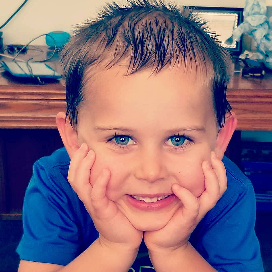 Blaze is registered to the contest to win money with this photo: beauty, blue, cheek, child, chin, cool, ear, eye, eyebrow, face, facial_expression, forehead, hair, hairstyle, head, joy, male, nose, organ, person