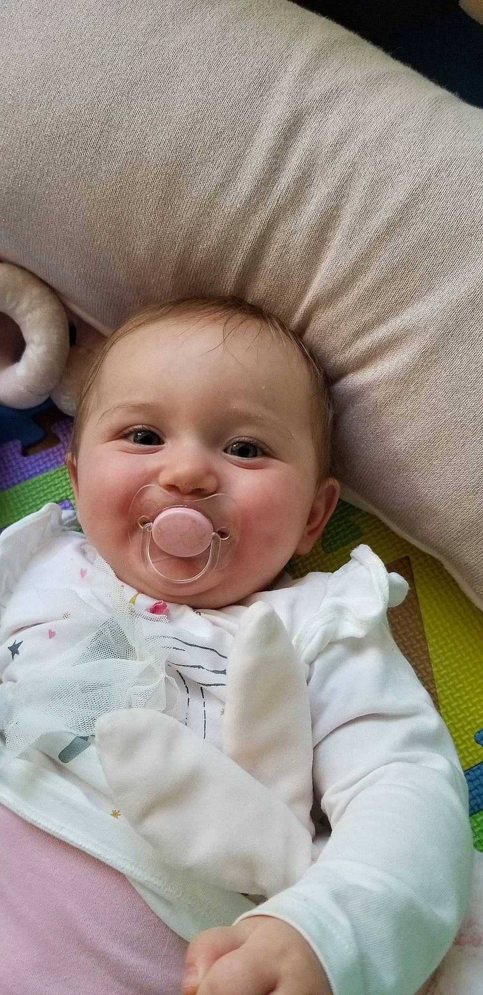 Blanche a rejoint le concours — aidez-le/la à gagner de superbes lots ! baby, baby_making_funny_faces, cheek, child, eye, face, facial_expression, head, joy, lip, mouth, nose, person, skin, smile, toddler