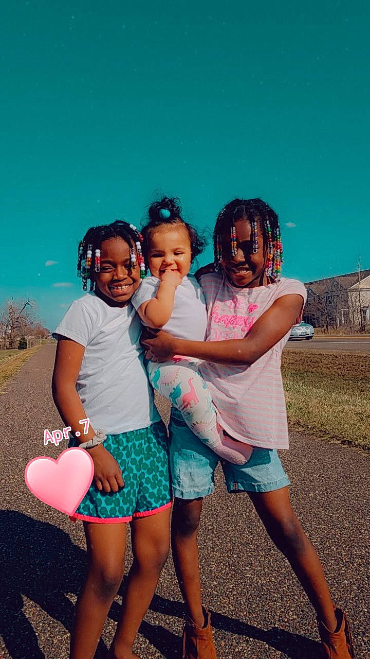 Amyla is registered to the contest to win money with this photo: adaptation, child, family, friendship, fun, happy, joy, leisure, people, person, photography, pink, recreation, skin, smile, summer, tourism, vacation