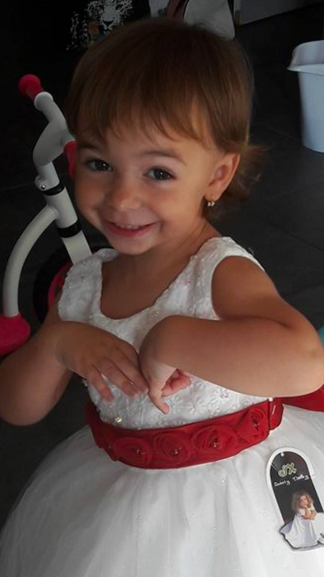 Sianna a rejoint le concours — aidez-le/la à gagner de superbes lots ! child, girl, human_hair_color, infant, joy, person, product, skin, smile, toddler