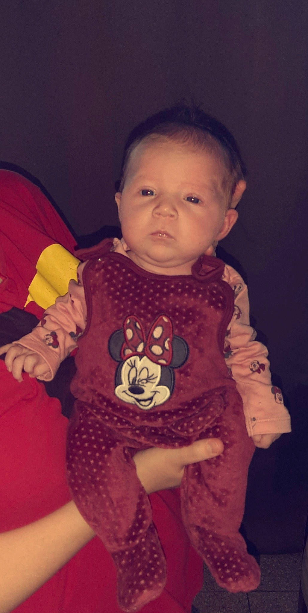 Maïna participe au concours pour gagner de l'argent avec cette photo : baby, baby_products, baby_safety, baby_toddler_clothing, baby_toys, cheek, child, head, iris, nightwear, overall, person, skin, sleeve, stuffed_toy, toddler