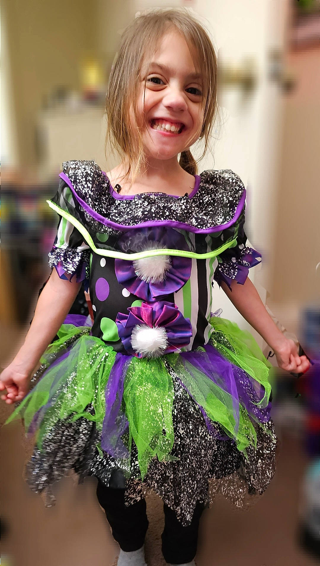 Alyssa joined the competition — help win amazing prizes! blond, day_dress, dress, electric_blue, entertainment, event, fashion_design, formal_wear, happy, haute_couture, jewellery, joy, magenta, performing_arts, person, pink, purple, sleeve, smile, textile