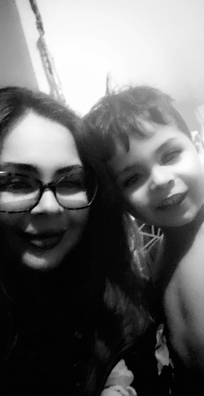 Clayton participe au concours pour gagner de l'argent avec cette photo : black, chin, eye, eyebrow, face, flash_photography, glasses, hair, hairstyle, happy, head, jaw, joy, lip, mouth, nose, organ, person, skin, smile