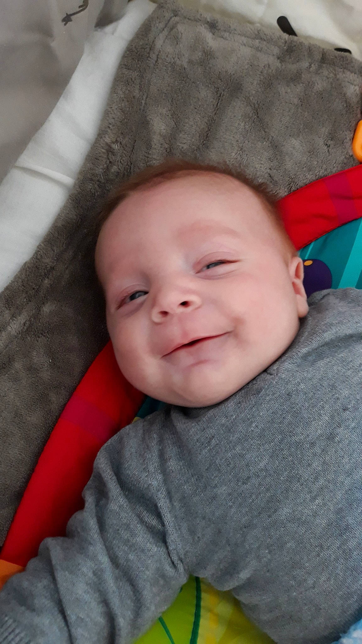 Loghan a rejoint le concours — aidez-le/la à gagner de superbes lots ! baby, cheek, child, eye, face, head, lip, nose, person, portrait_photography, skin, smile, toddler