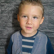 Lucka participe au concours pour gagner de l'argent avec cette photo :