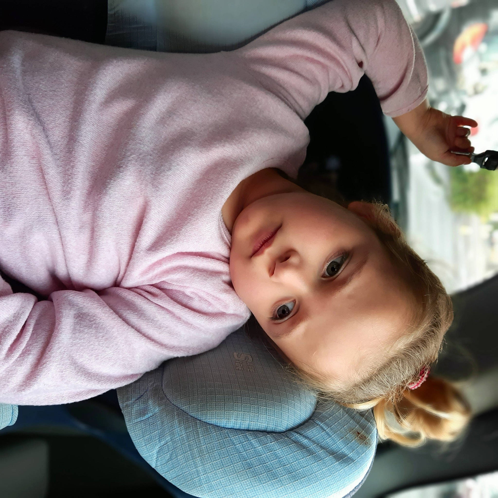 Mellina a rejoint le concours — aidez-le/la à gagner de superbes lots ! arm, baby, beauty, black_hair, cheek, child, cool, head, mouth, nose, person, photography, skin, smile, toddler