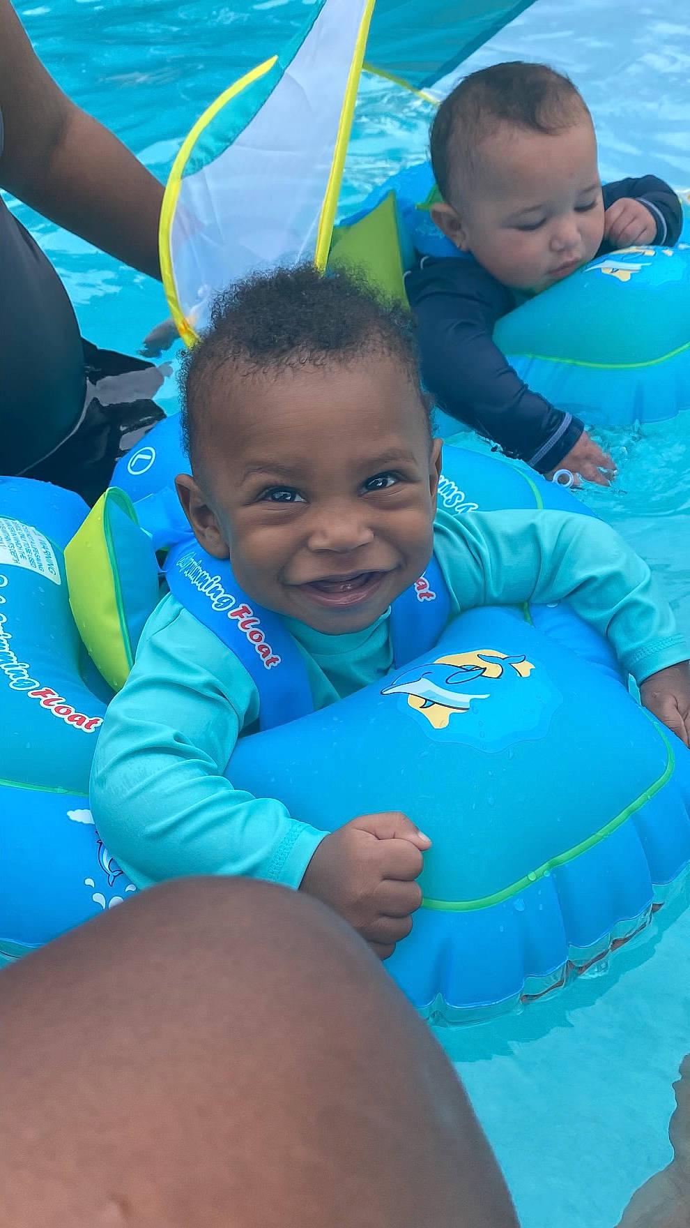 Cartier is registered to the contest to win money with this photo: aqua, azure, black, blue, electric_blue, face, fun, green, happy, joy, leisure, organ, person, personal_protective_equipment, product, recreation, red, smile, t_shirt, water