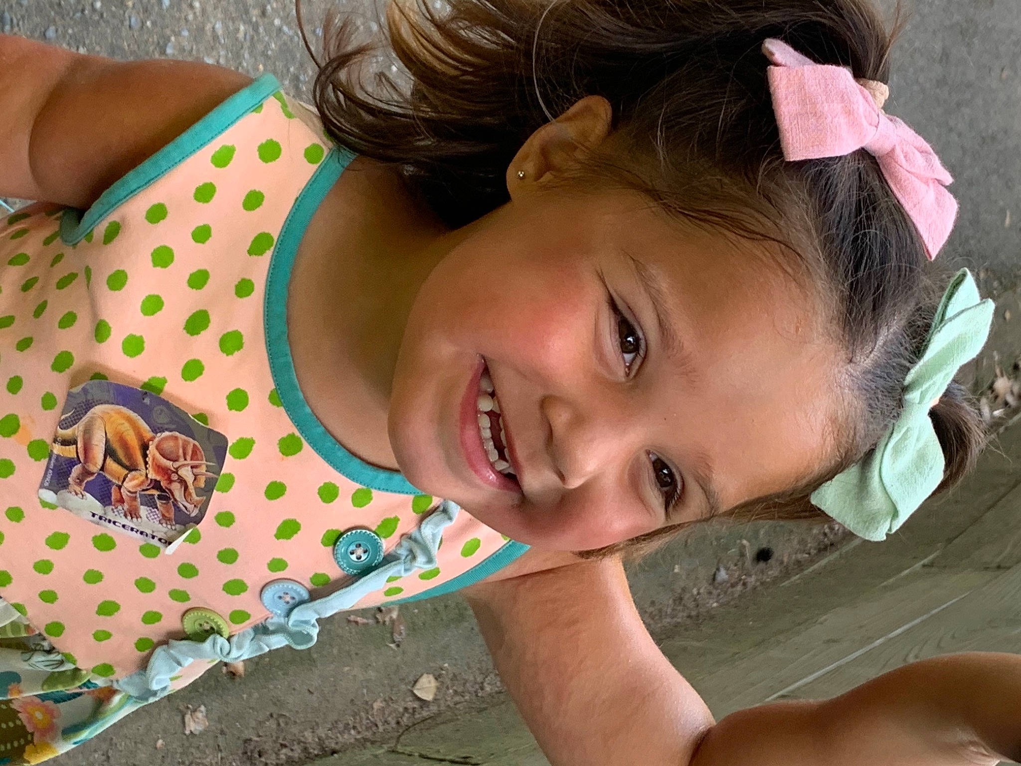 Violaleigh is registered to the contest to win money with this photo: chin, eye, eyebrow, eyelash, face, facial_expression, forehead, hair, hairstyle, happy, head, human, human_body, joy, lip, mouth, neck, nose, person, shoulder