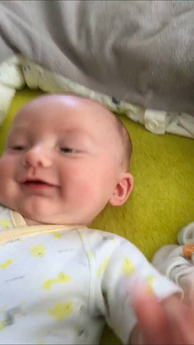 Ryan a rejoint le concours — aidez-le/la à gagner de superbes lots ! baby, bedtime, cheek, child, chin, eye, face, facial_expression, forehead, head, iris, lip, mouth, nap, nose, person, product, skin, sleep, smile