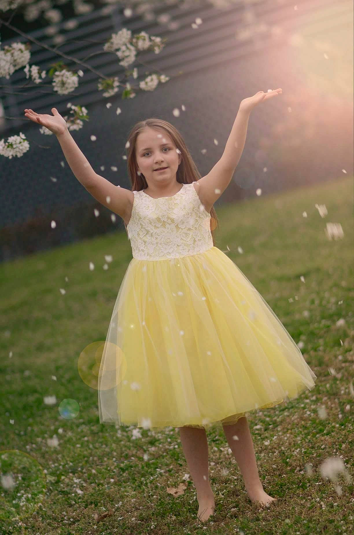 Isabell is registered to the contest to win money with this photo: beauty, blond, child, child_model, clothing, dress, facial_expression, fun, grass, happy, joy, meadow, people_in_nature, person, photograph, photography, pink, smile, spring, summer