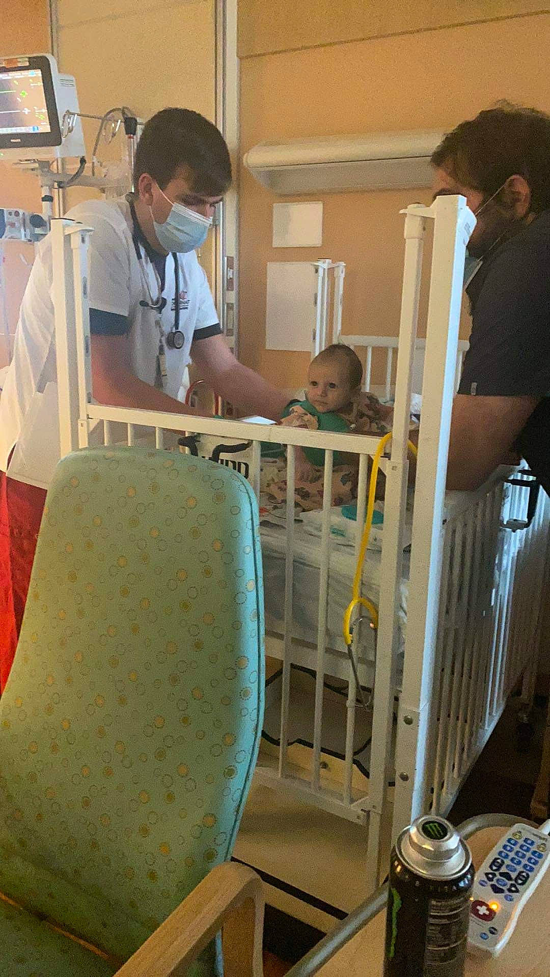 Darian is registered to the contest to win money with this photo: child, comfort, engineering, flooring, handrail, hospital, job, leisure, machine, person, room, service, shorts, standing, t_shirt, vacation, wood