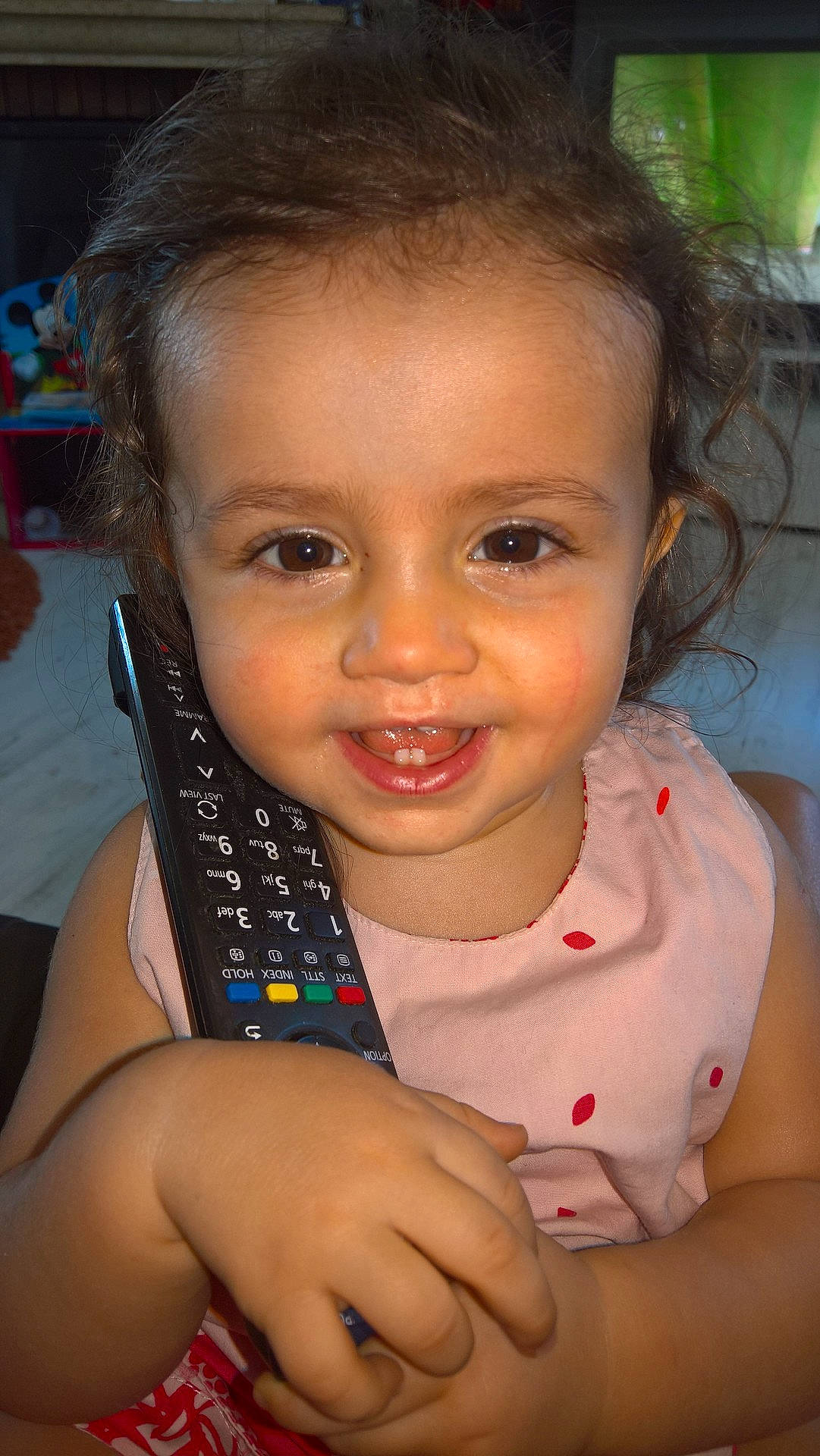 Mina a rejoint le concours — aidez-le/la à gagner de superbes lots ! black_hair, cheek, child, child_model, chin, eye, eyebrow, face, forehead, fun, girl, hairstyle, head, infant, lip, mouth, nose, person, skin, smile