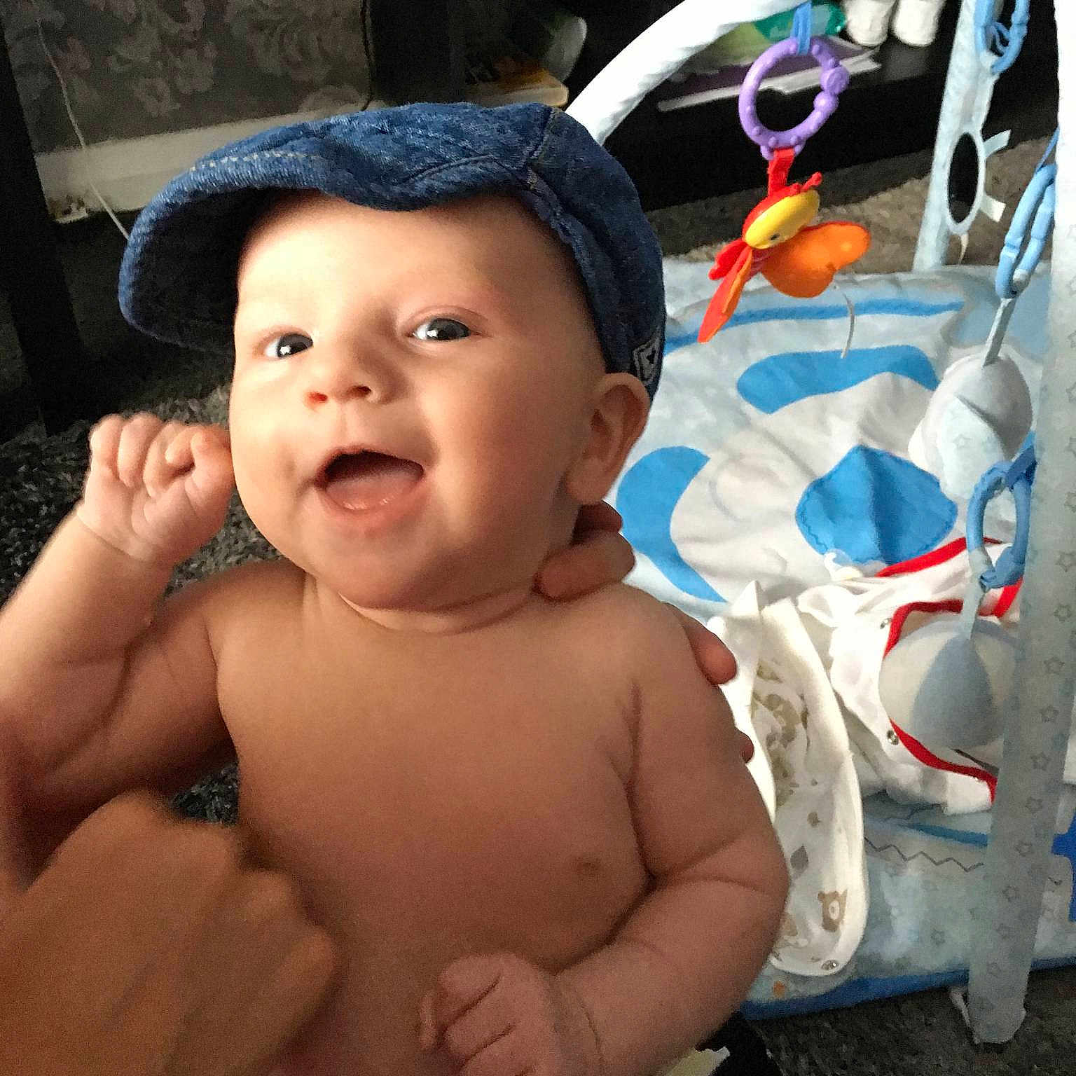 Denton is registered to the contest to win money with this photo: