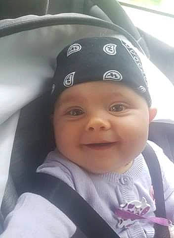 Melinda participe au concours pour gagner de l'argent avec cette photo : baby, baby_products, beanie, bonnet, cap, cheek, child, cool, eyebrow, face, facial_expression, forehead, head, headgear, headwear, joy, nose, person, photography, product