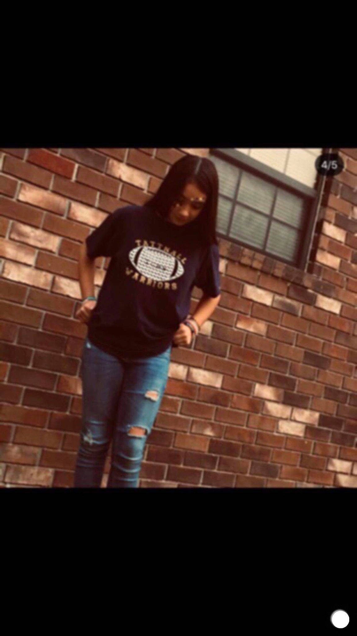 Kaydance is registered to the contest to win money with this photo: beauty, brick, cool, denim, fashion, footwear, happy, jeans, leg, leggings, long_hair, model, neck, person, photo_shoot, photography, shoe, shoulder, smile, street_fashion