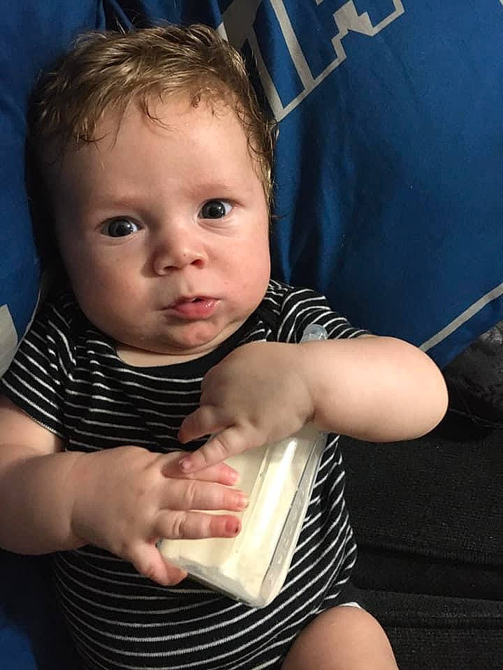 Kingston joined the competition — help win amazing prizes! arm, blue, cheek, chin, eye, eyebrow, eyelash, finger, flash_photography, gesture, hand, happy, iris, joint, lip, mouth, muscle, neck, person, shoulder