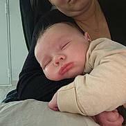 Ayden participe au concours pour gagner de l'argent avec cette photo : baby, sleeping, infant, person, face, arm, clothing, indoor, rest, peaceful, closeup, human, newborn, soft, comfort, portrait, skin, cuddle, child, nap