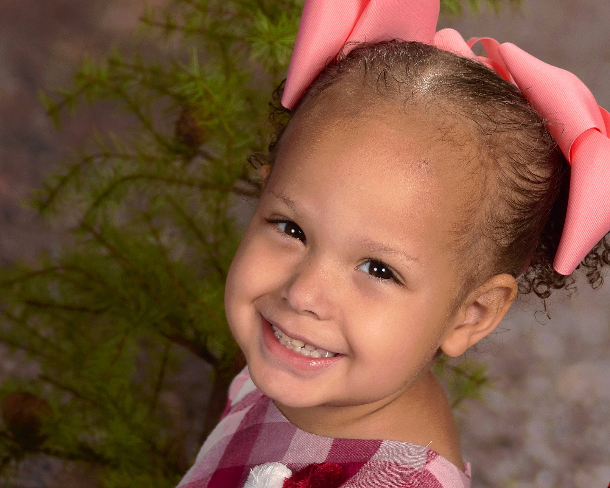 Colbie is registered to the contest to win money with this photo: cheek, child, child_model, chin, ear, eye, eyebrow, face, facial_expression, forehead, hair, hairstyle, happy, head, joy, lip, nose, person, photography, skin