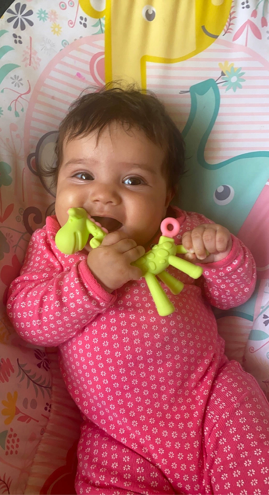 Jezebel is registered to the contest to win money with this photo: arm, cheek, eye, face, finger, food, food_craving, fruit, gesture, hairstyle, hand, head, human_body, iris, lip, mouth, neck, nose, person, pink