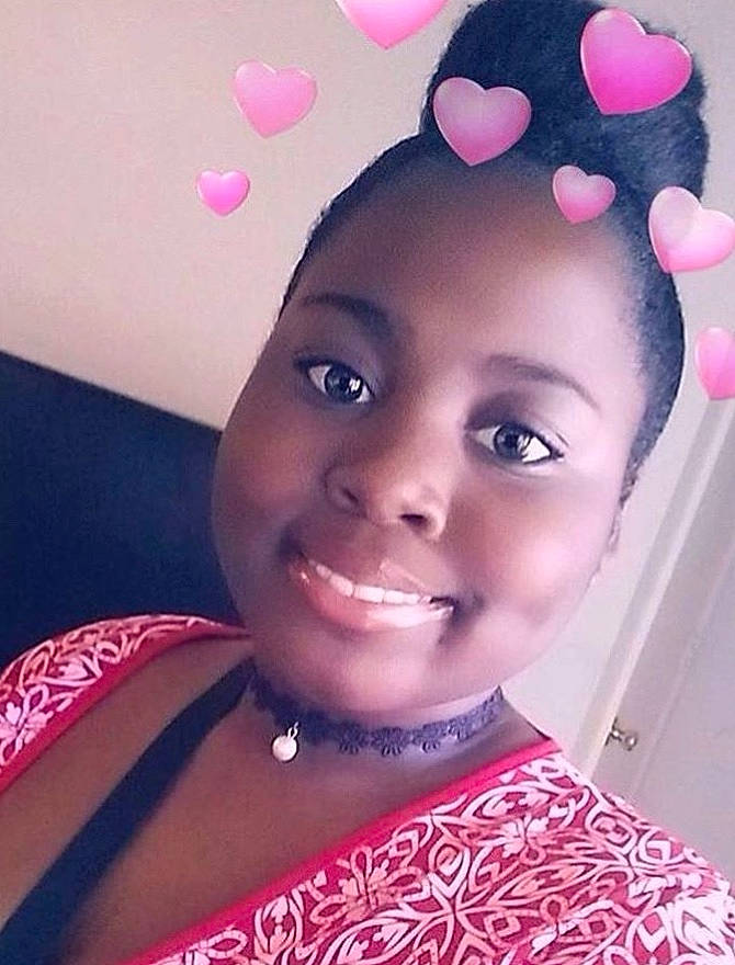 Canija is registered to the contest to win money with this photo: beauty, black_hair, cheek, child, ear, eye, eyebrow, face, forehead, hair, happy, head, joy, lip, nose, person, photography, pink, selfie, skin