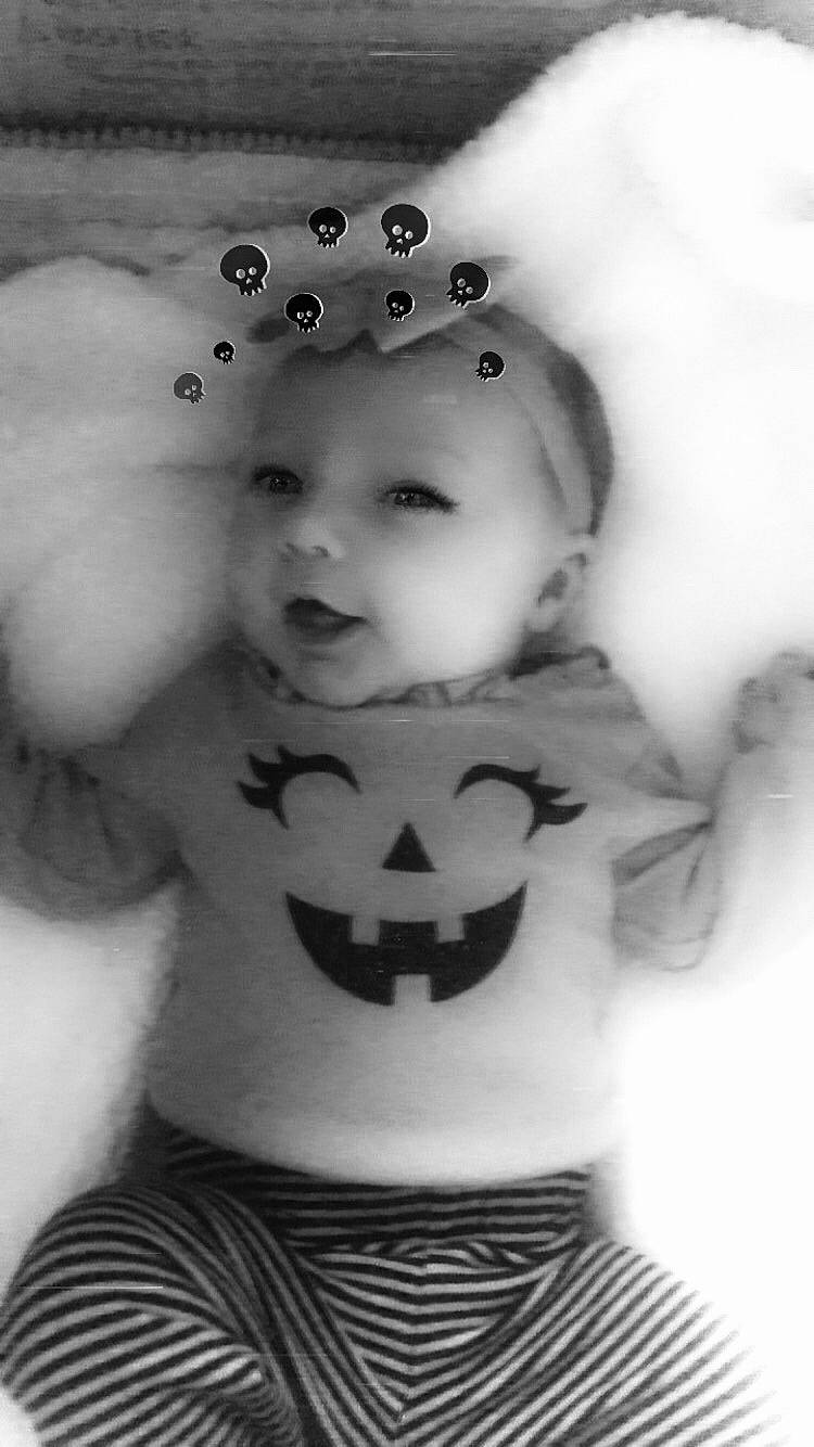 Miabella is registered to the contest to win money with this photo: abdomen, baby, black_and_white, cheek, child, eye, face, head, lip, monochrome, monochrome_photography, mouth, person, photography, skin, smile, style, toddler, trunk, white