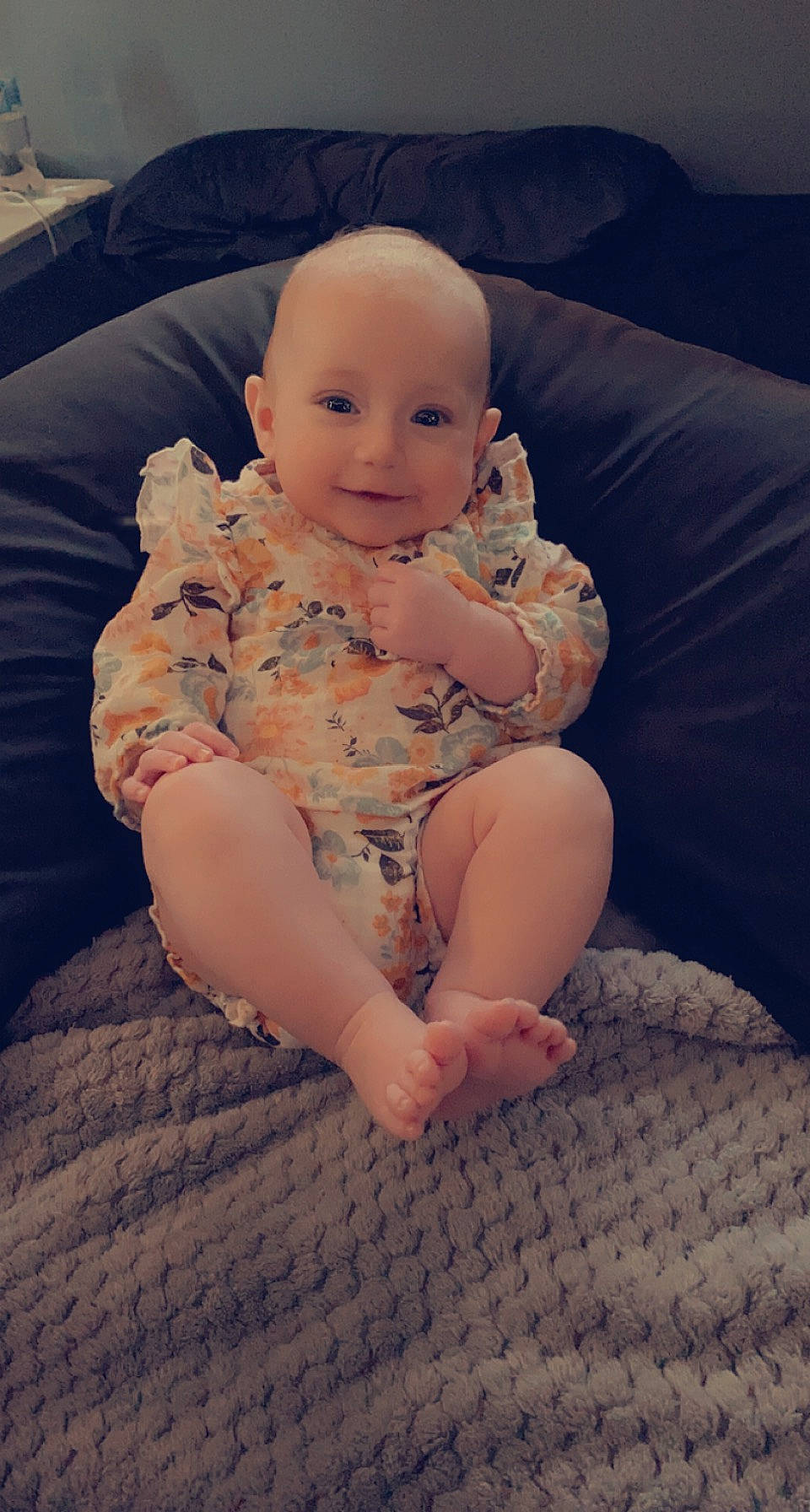 Willow is registered to the contest to win money with this photo: arm, baby, chin, comfort, eye, finger, flash_photography, hand, head, human_body, iris, joy, leg, lip, mouth, neck, person, skin, smile, stomach