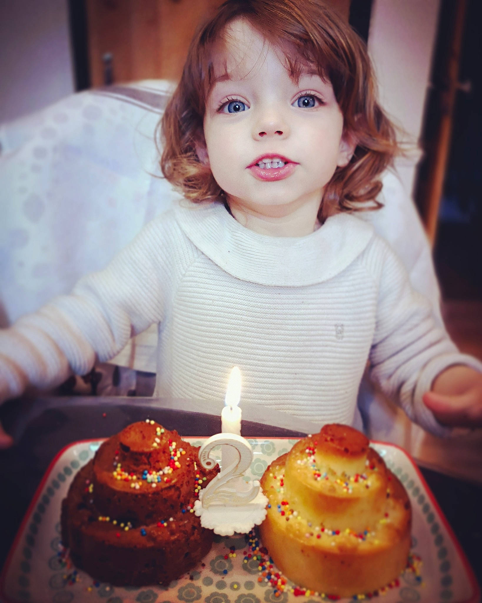 Melissandre participe au concours pour gagner de l'argent avec cette photo : baked_goods, birthday, birthday_cake, birthday_candle, buttercream, cake, cake_decorating, cake_decorating_supply, candle, cuisine, dessert, event, food, happy, icing, person, plate, sugar_cake, sweetness, tableware