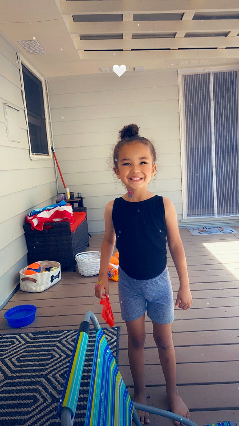 Hazyl is registered to the contest to win money with this photo: child, door, electric_blue, floor, flooring, fun, happy, human_leg, joy, knee, leisure, person, room, shorts, smile, standing, t_shirt, thigh, toddler, waist