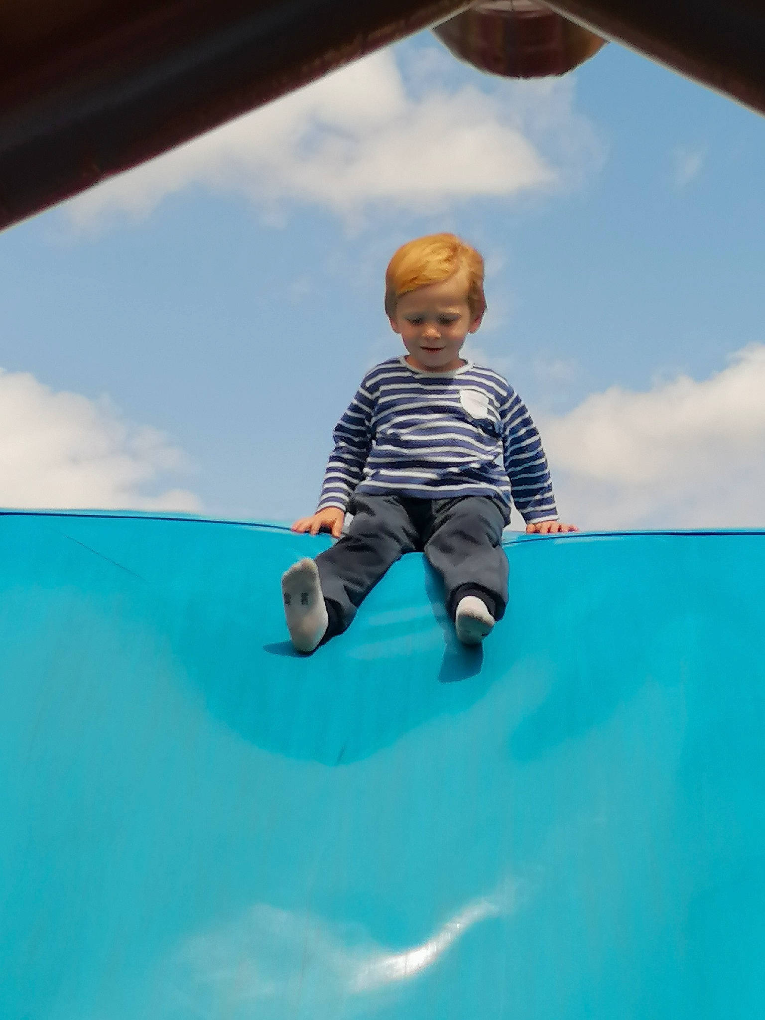 Emerik participe au concours pour gagner de l'argent avec cette photo : aqua, azure, blue, child, cloud, fun, games, leisure, person, play, recreation, reflection, sea, sky, smile, summer, swimming_pool, toddler, vacation, water