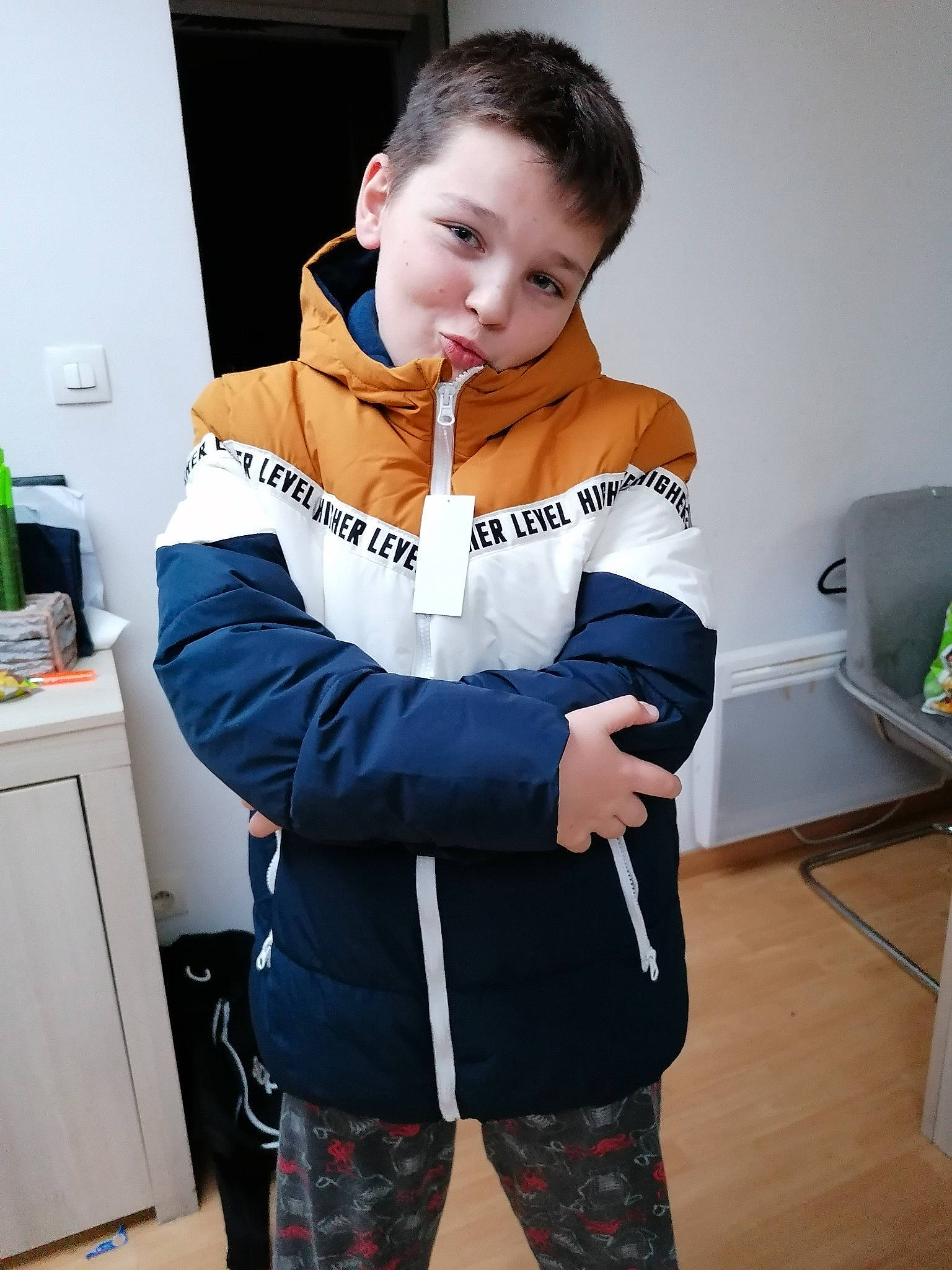 Bryan a rejoint le concours — aidez-le/la à gagner de superbes lots ! child, clothing, jacket, outerwear, person, shoulder, sleeve, toddler