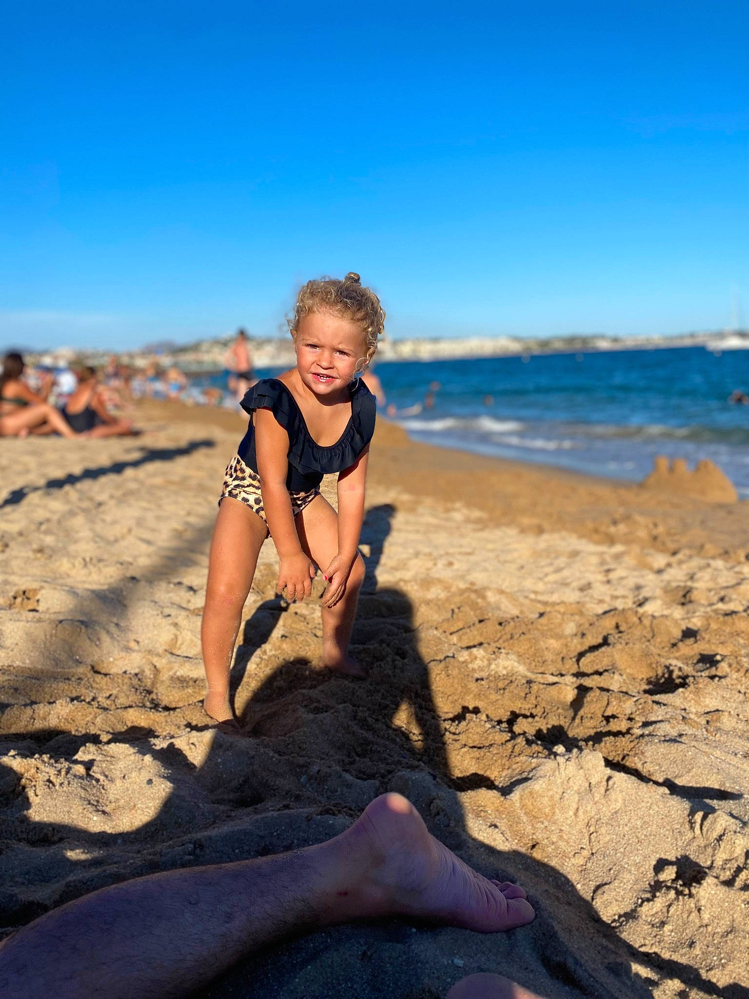 Naïvy participe au concours pour gagner de l'argent avec cette photo : azure, beach, coastal_and_oceanic_landforms, flash_photography, fun, hair, happy, horizon, landscape, leg, leisure, people_in_nature, person, sky, smile, swimwear, thigh, travel, water, wind_wave