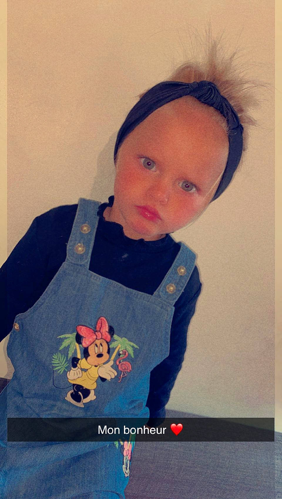 Djezy a rejoint le concours — aidez-le/la à gagner de superbes lots ! art, baby_toddler_clothing, carmine, cheek, child, electric_blue, happy, hood, hoodie, illustration, jacket, neck, outerwear, pattern, person, sleeve, t_shirt, toddler, top, vintage_clothing