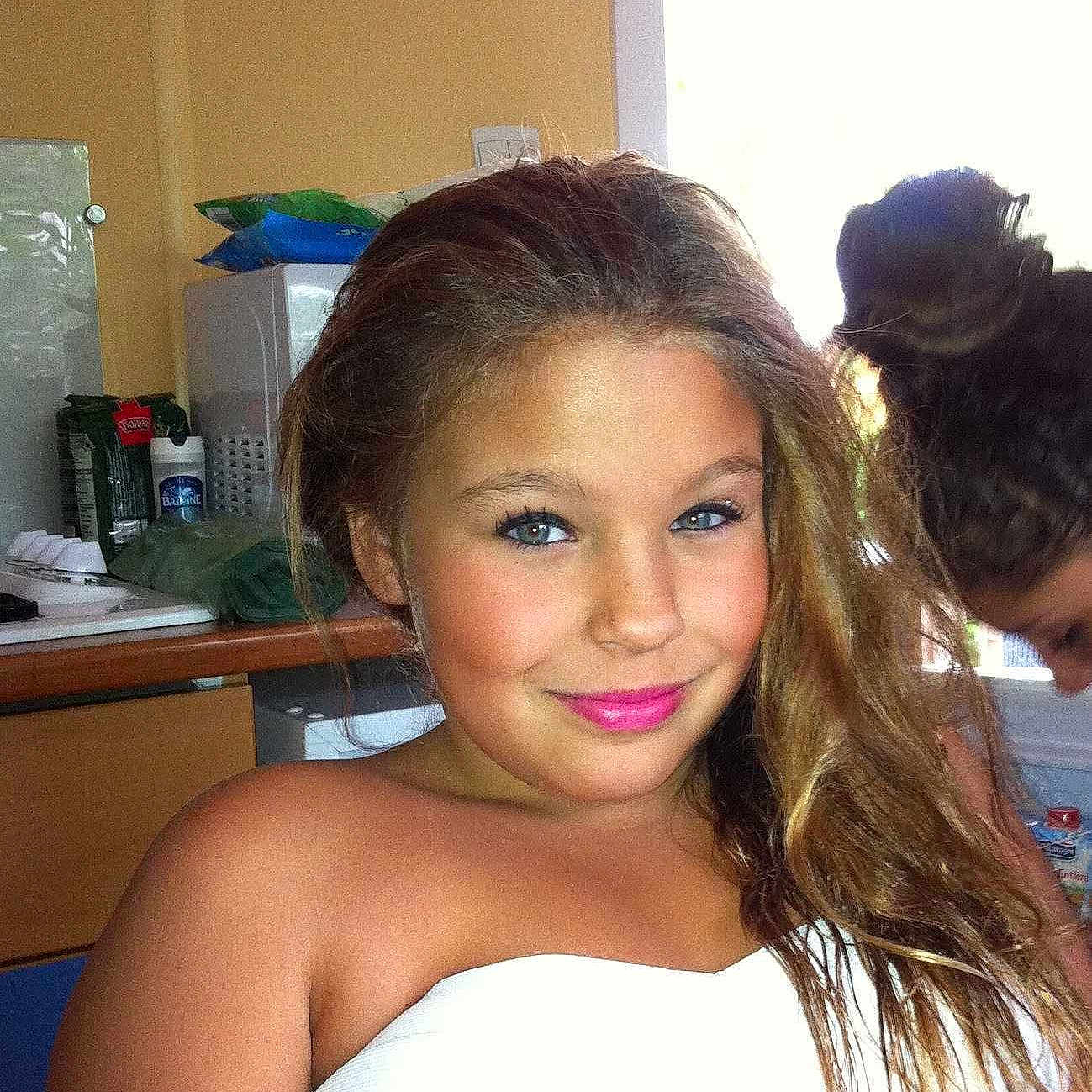 Lydia participe au concours pour gagner de l'argent avec cette photo :