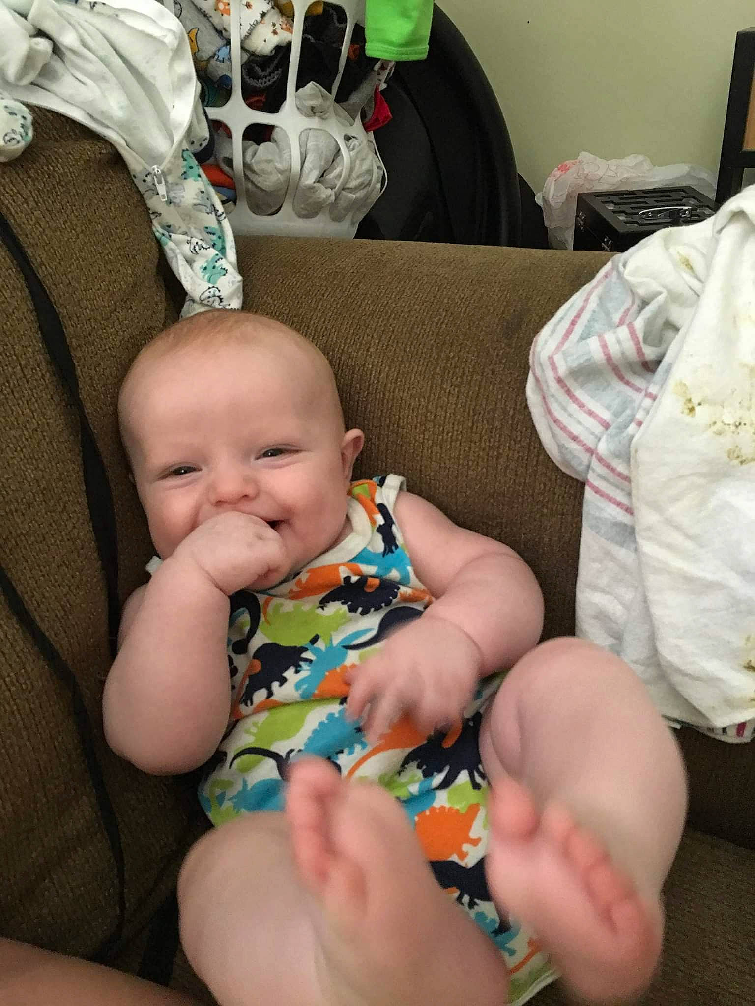 Thoryn is registered to the contest to win money with this photo: baby, birth, child, finger, foot, hand, joy, leg, nail, person, play, sitting, skin, sole, thumb, toddler