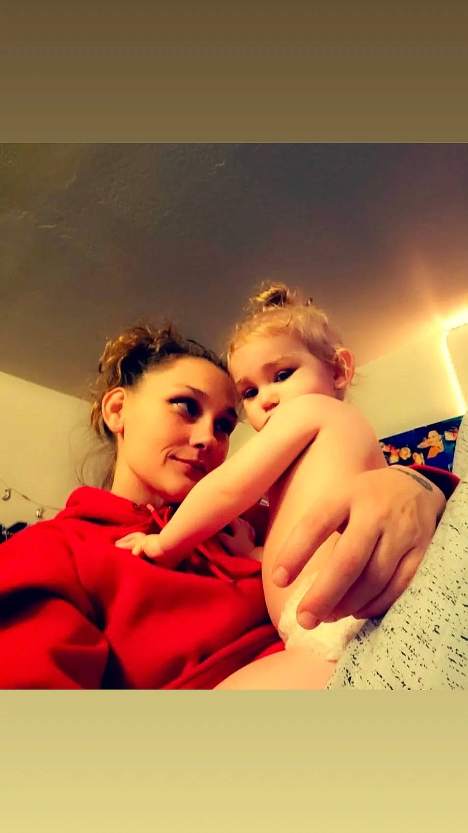 Sequoia is registered to the contest to win money with this photo: abdomen, art, art_model, bathing, chest, child, comfort, event, flash_photography, fun, gesture, happy, hug, leisure, love, person, romance, room, shoulder, sitting