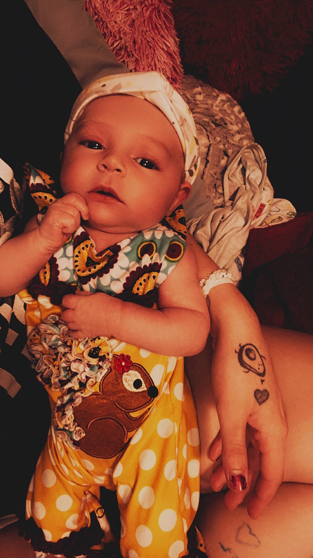 Shaniya is registered to the contest to win money with this photo: baby_toddler_clothing, child, event, eye, face, fashion_design, finger, fun, hand, happy, head, headwear, human_body, human_leg, nail, organ, pattern, person, pink, skin