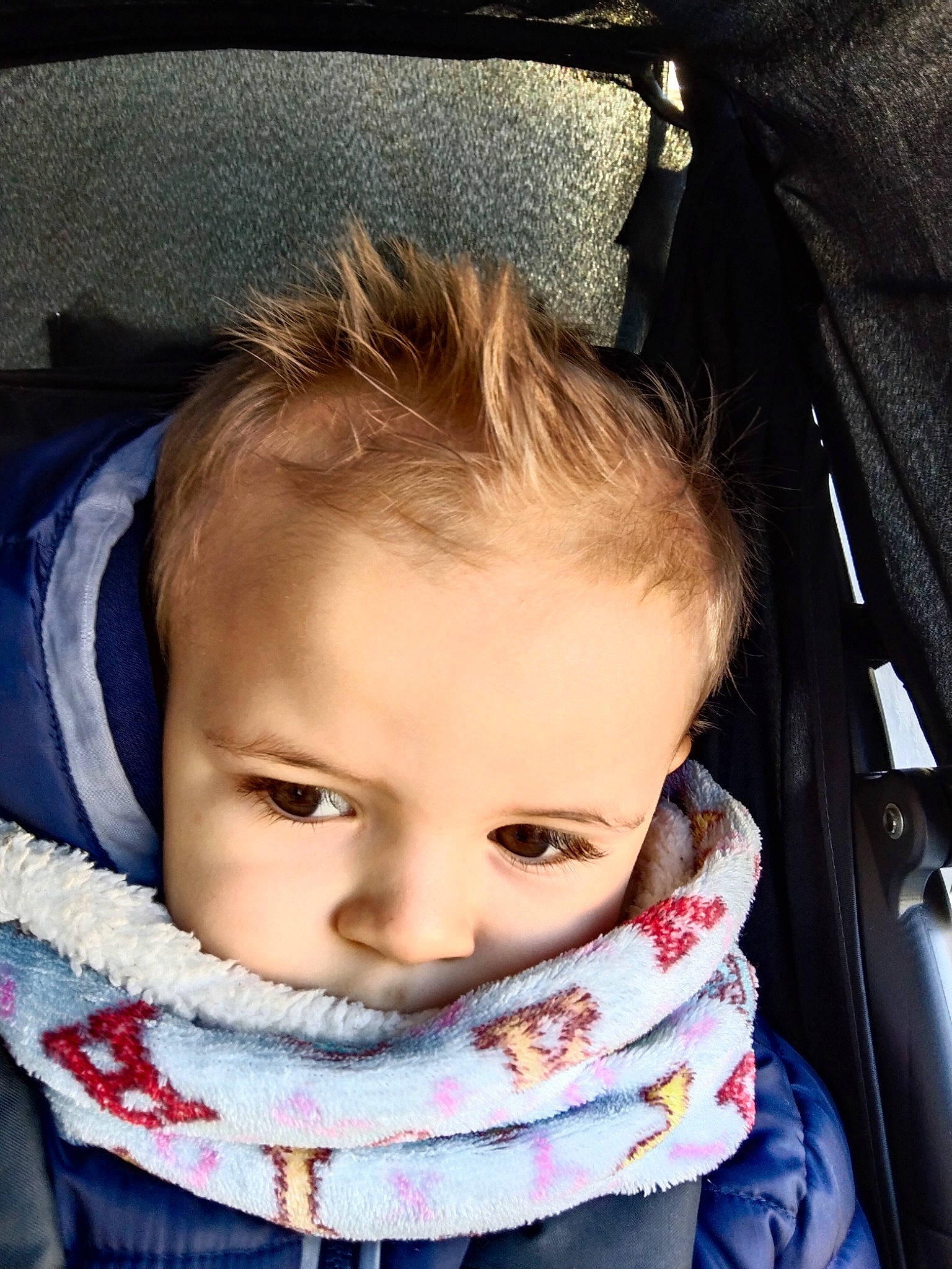 Ylann a rejoint le concours — aidez-le/la à gagner de superbes lots ! baby, cheek, chin, comfort, cool, eye, eyebrow, eyelash, face, facial_expression, head, iris, lip, mouth, nose, organ, person, photograph, product, skin