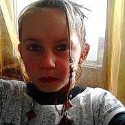 Helena participe au concours pour gagner de l'argent avec cette photo :