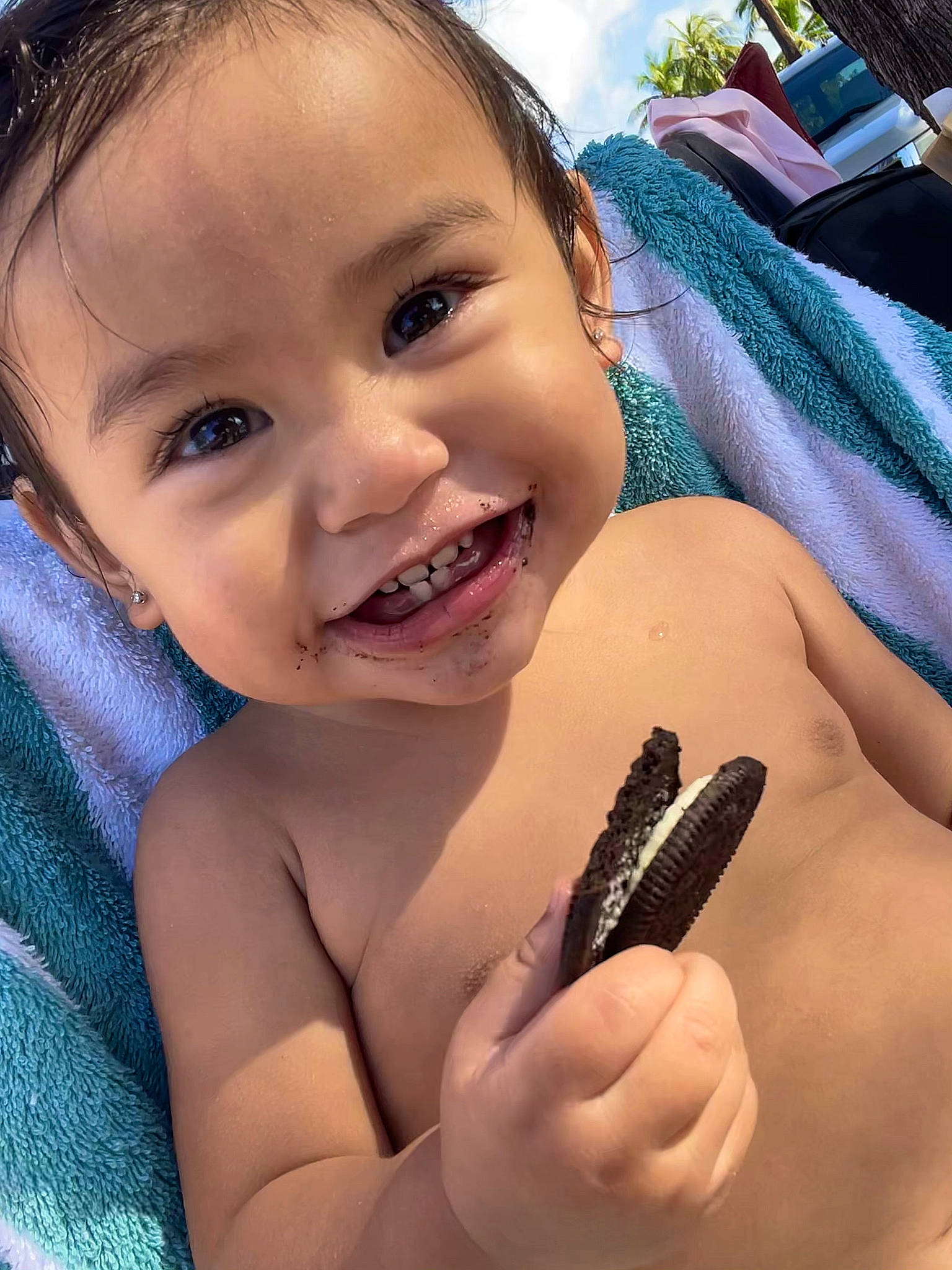 Abigail is registered to the contest to win money with this photo: arthropod, baby, cheek, child, dessert, eye, eyebrow, finger, ingredient, iris, joy, marine_invertebrates, nail, organ, person, skin, sweetness, thumb, toddler, tooth