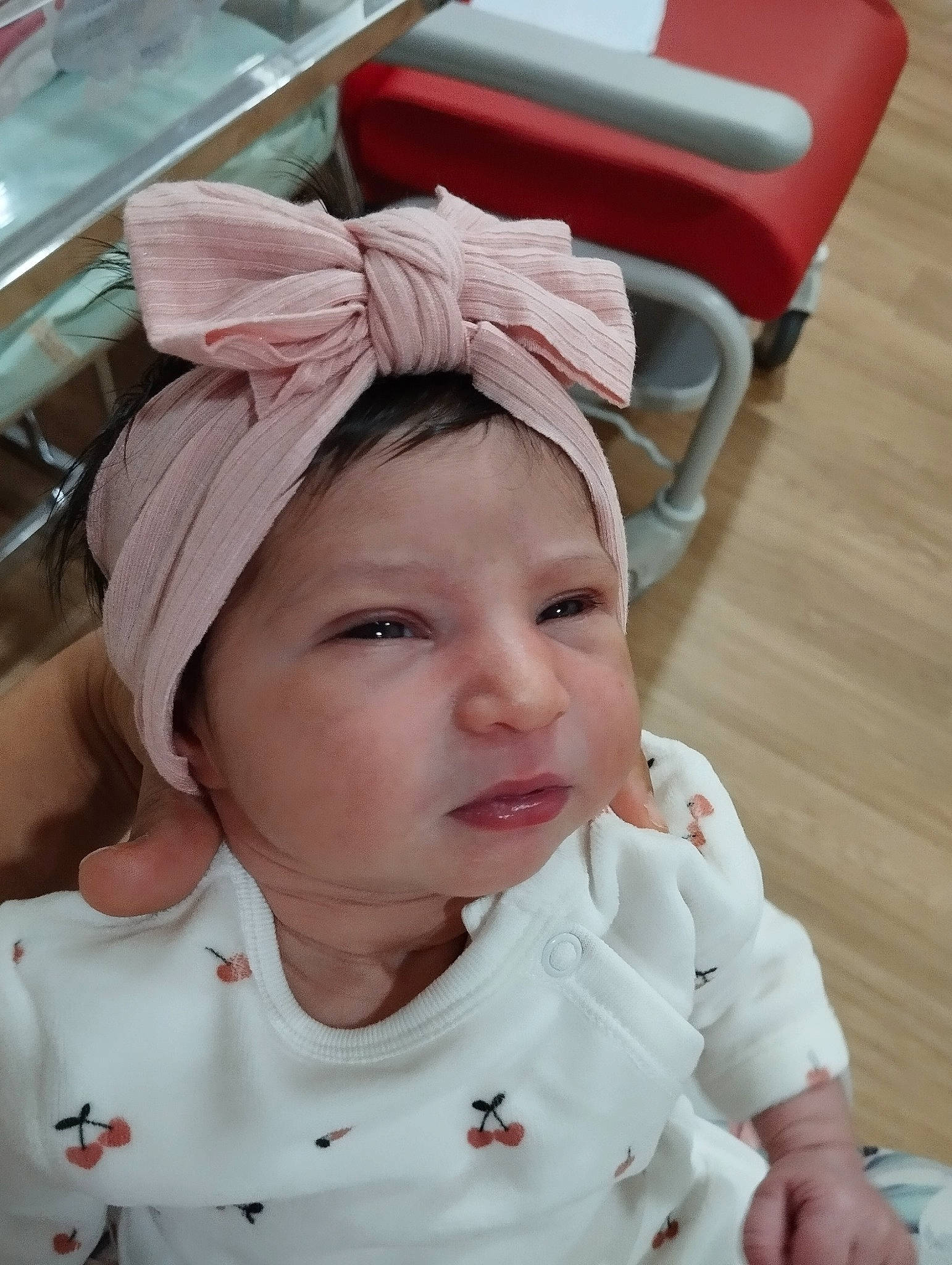 Lina a rejoint le concours — aidez-le/la à gagner de superbes lots ! cheek, chin, ear, eye, eyebrow, eyelash, face, forehead, happy, head, headgear, headwear, lip, mouth, neck, nose, person, pink, skin, sleeve