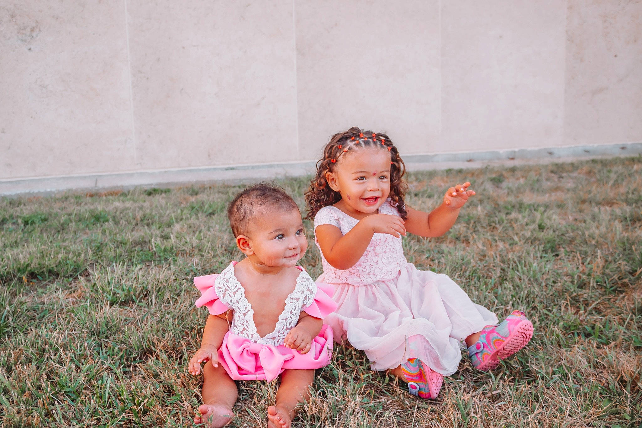 Elda is registered to the contest to win money with this photo: baby, baby_toddler_clothing, child, dress, event, flash_photography, grass, grass_family, grassland, happy, lawn, leg, leisure, people_in_nature, person, pink, plant, recreation, smile, toddler