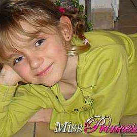 Typhaine a rejoint le concours — aidez-le/la à gagner de superbes lots !