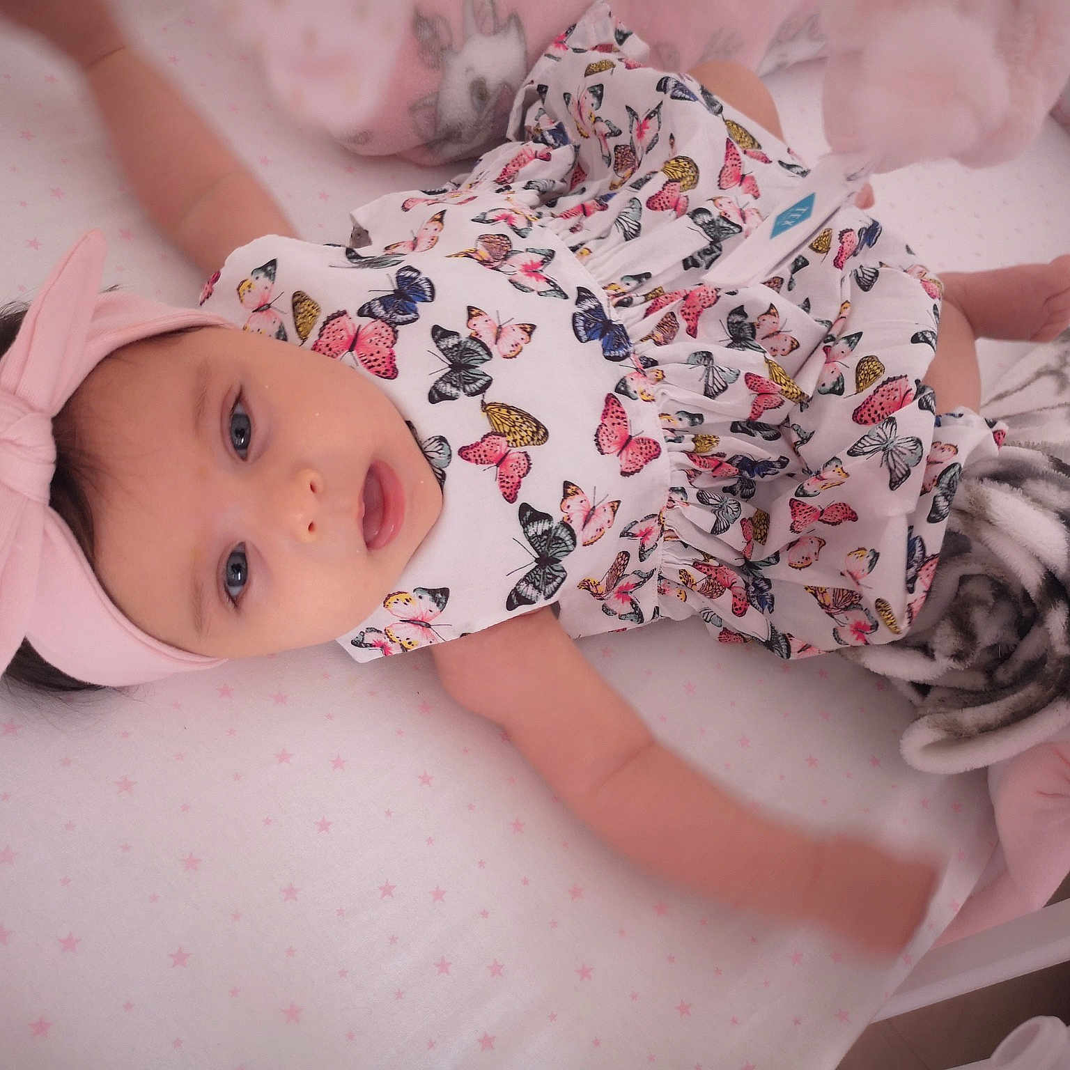 Naïla a rejoint le concours — aidez-le/la à gagner de superbes lots ! baby, baby_toddler_clothing, bedtime, cheek, child, pink, product, skin, toddler