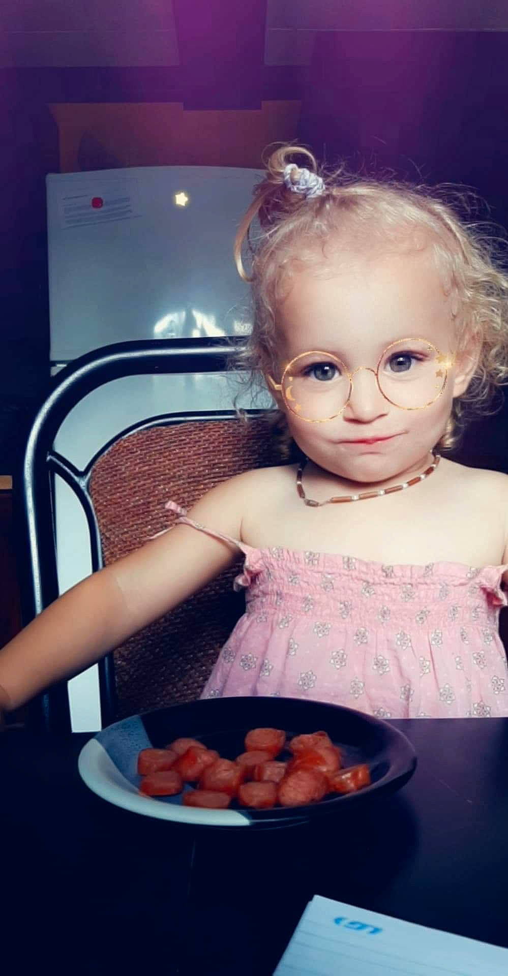 Louna a rejoint le concours — aidez-le/la à gagner de superbes lots ! arm, chair, cheek, child, cooking, dessert, doll, dress, eyelash, fashion_accessory, fashion_design, food, happy, jewellery, lip, person, recipe, sweetness, tableware, toddler