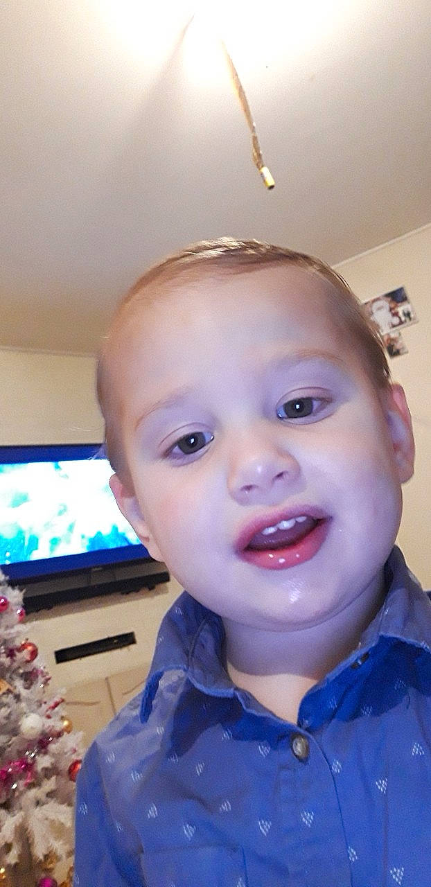 Timeo a rejoint le concours — aidez-le/la à gagner de superbes lots ! cheek, child, chin, ear, eye, eyebrow, face, facial_expression, forehead, hair, hairstyle, head, lip, mouth, nose, organ, person, skin, smile, toddler