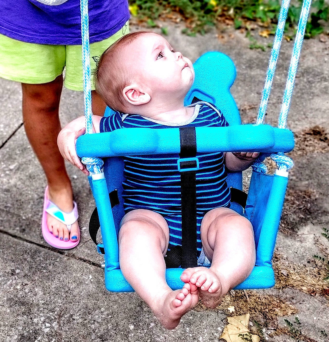 Warren is registered to the contest to win money with this photo: azure, baby, baby_products, baby_toddler_clothing, child, electric_blue, fun, grass, green, happy, human_leg, leg, leisure, people_in_nature, person, recreation, shorts, sitting, t_shirt, thigh