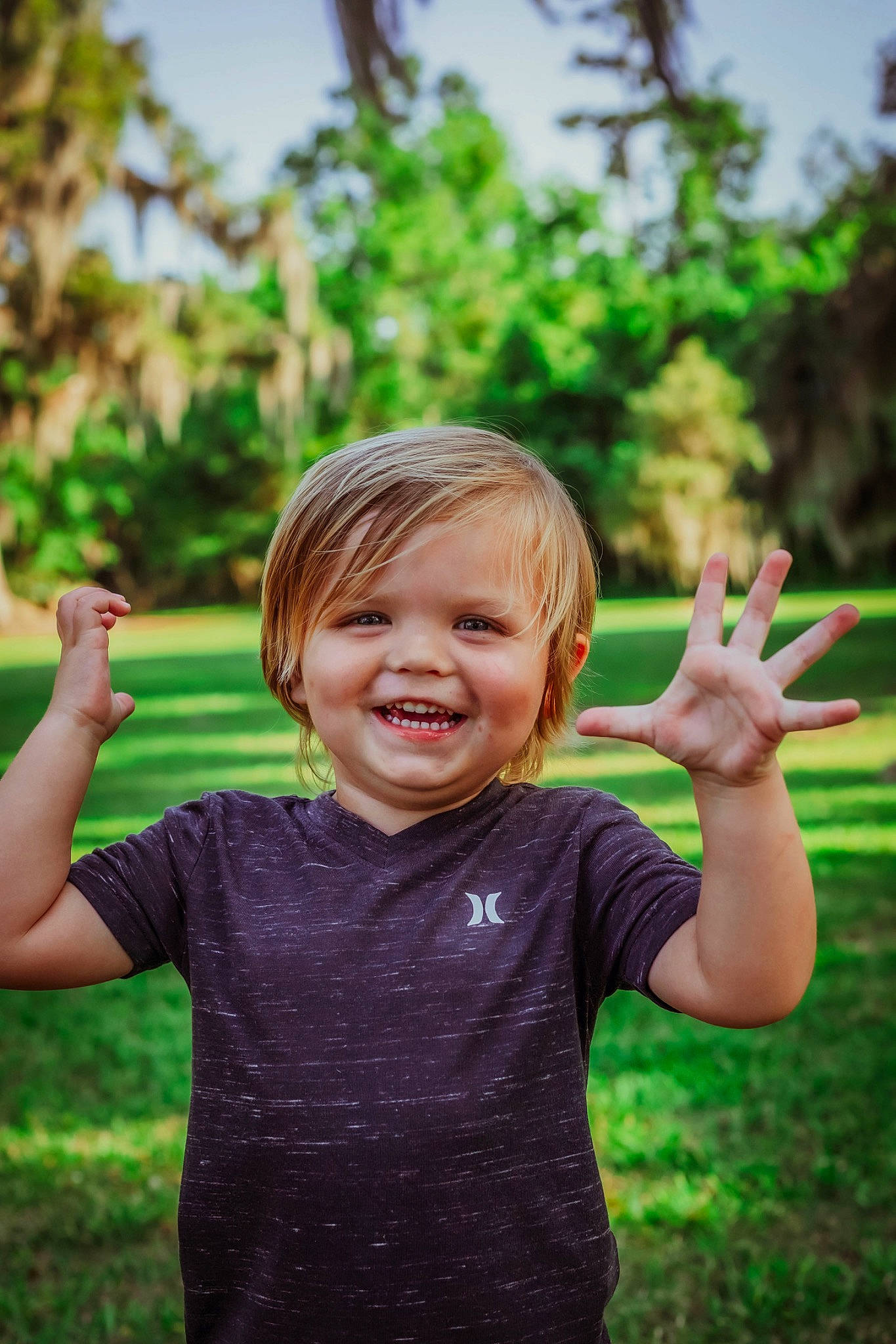 Rilan joined the competition — help win amazing prizes! botany, facial_expression, finger, flash_photography, gesture, grass, green, hand, happy, joy, leaf, leisure, natural_environment, nature, people_in_nature, person, plant, sky, smile, standing